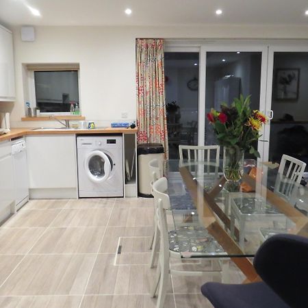 Frog Palace - Secure Parking-Outside Area-Topsham-Exeter-Beach-Chiefs-Wifi Exteriör bild